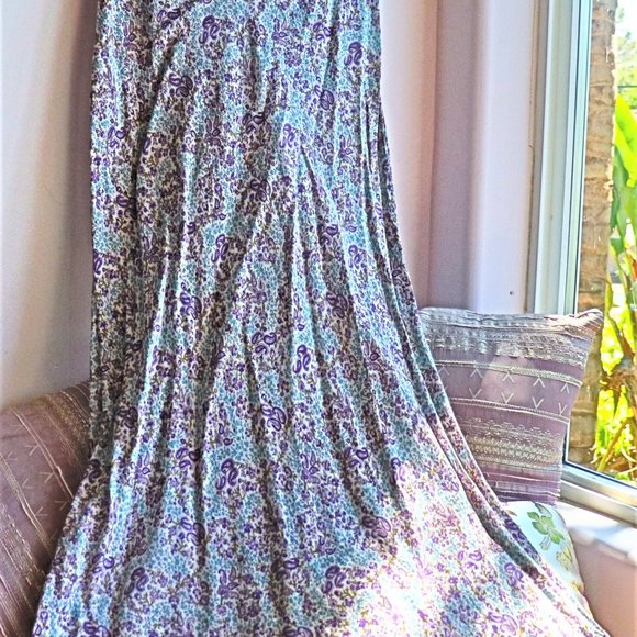 Comfortable Rayon Maxi Skirt Size X-0Small - Picture 7 of 13